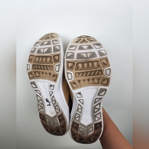 APL TechLoom Bliss Slip On Sneakers Womens Size 6.5 - Picture 6 of 6